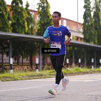 Runner Photo 8385584
