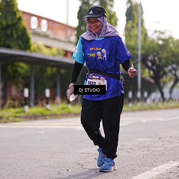 Runner Photo 8385595