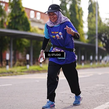 Runner Photo 8385597