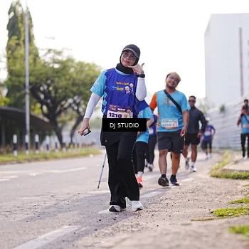 Runner Photo 8385608