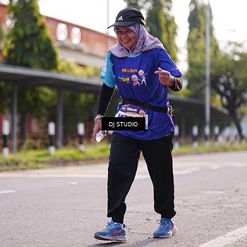 Runner Photo 8385609