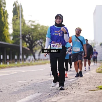 Runner Photo 8385619