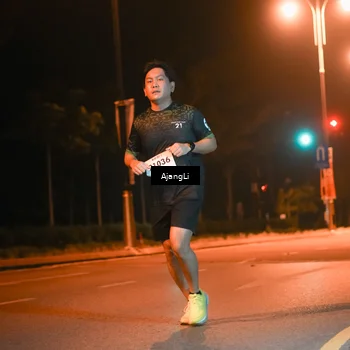Runner Photo 8385633