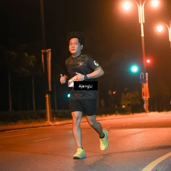 Runner Photo 8385634