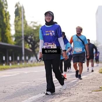 Runner Photo 8385635