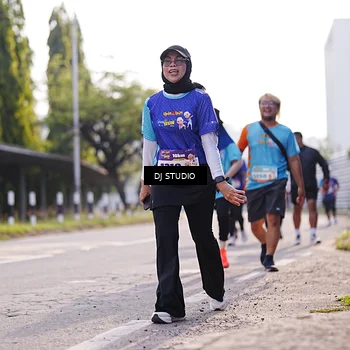 Runner Photo 8385638