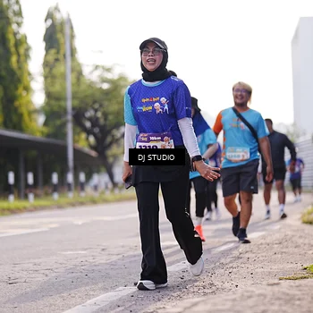 Runner Photo 8385639