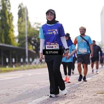 Runner Photo 8385640