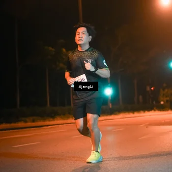 Runner Photo 8385644
