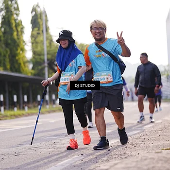Runner Photo 8385656