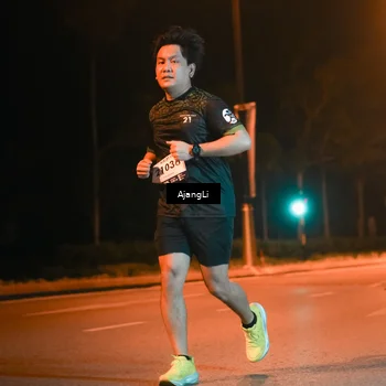 Runner Photo 8385659