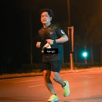 Runner Photo 8385661