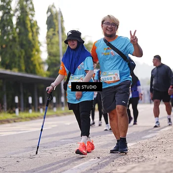 Runner Photo 8385662