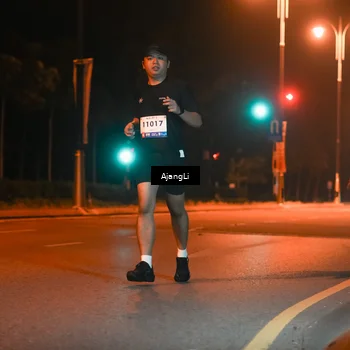 Runner Photo 8385664