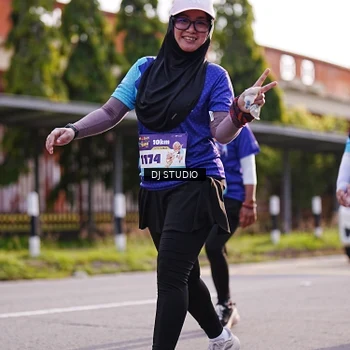 Runner Photo 8385678