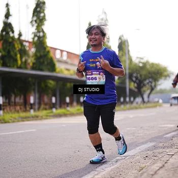 Runner Photo 8385712