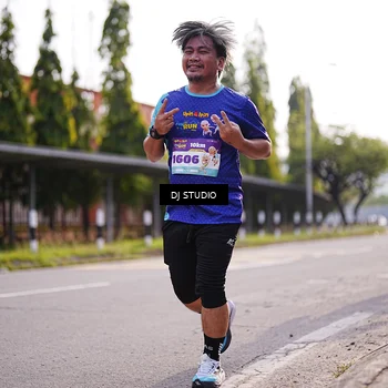 Runner Photo 8385715