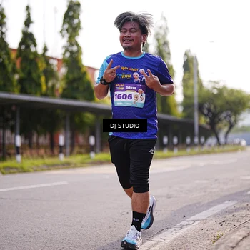 Runner Photo 8385716