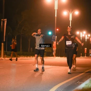 Runner Photo 8385771