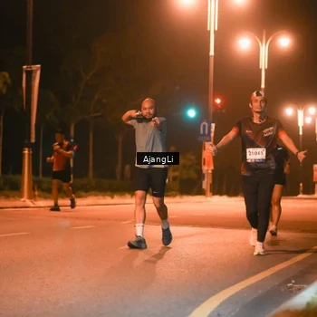 Runner Photo 8385773