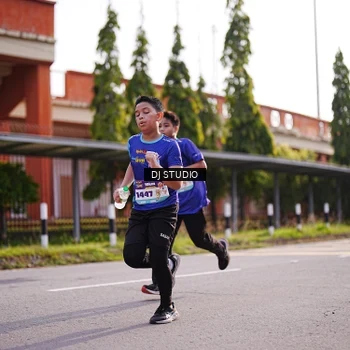 Runner Photo 8385776