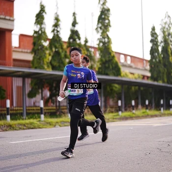 Runner Photo 8385779