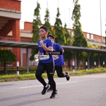 Runner Photo 8385781