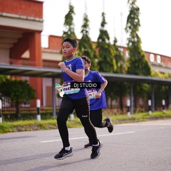 Runner Photo 8385783