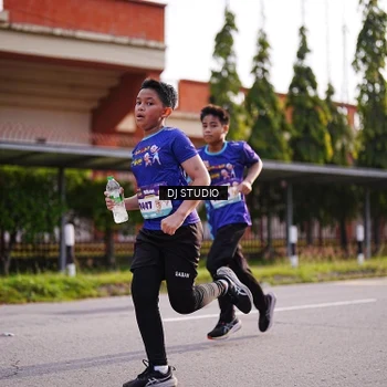 Runner Photo 8385790