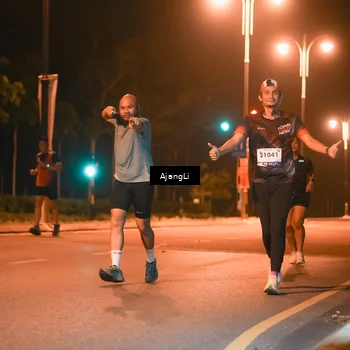 Runner Photo 8385793