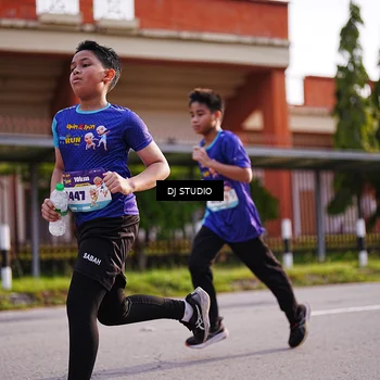 Runner Photo 8385805