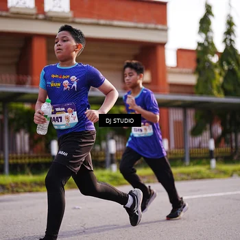 Runner Photo 8385807