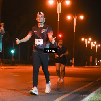 Runner Photo 8385811