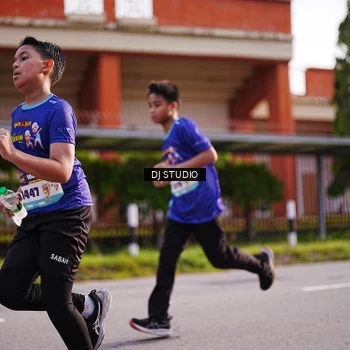 Runner Photo 8385815