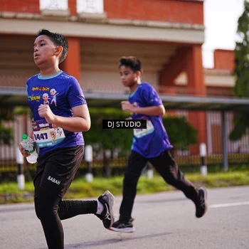 Runner Photo 8385816