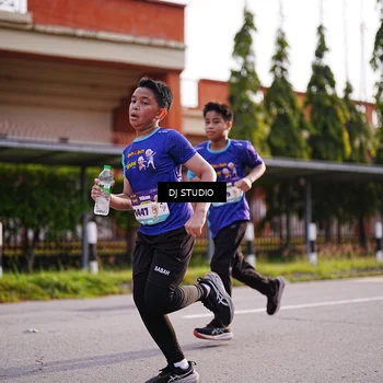 Runner Photo 8385824
