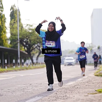 Runner Photo 8385831