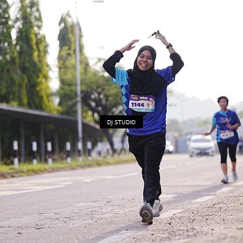 Runner Photo 8385834