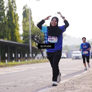 Runner Photo 8385846