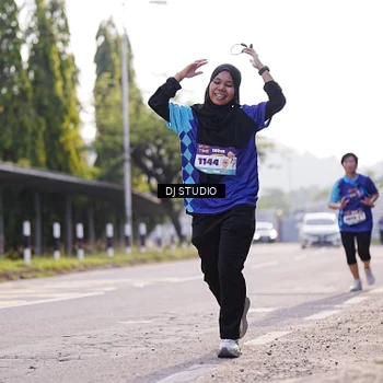 Runner Photo 8385857