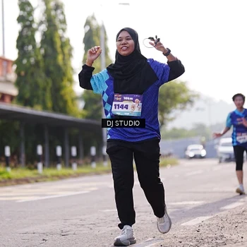 Runner Photo 8385865