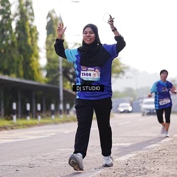 Runner Photo 8385872