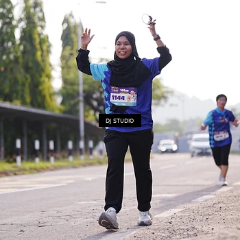 Runner Photo 8385886
