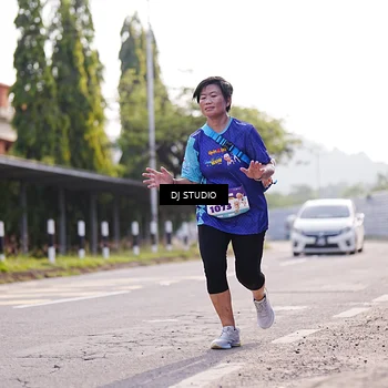 Runner Photo 8385887