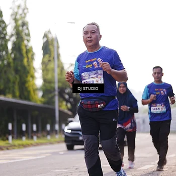 Runner Photo 8385914