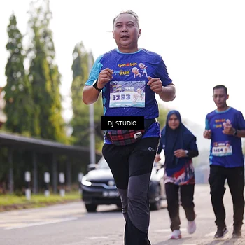 Runner Photo 8385920
