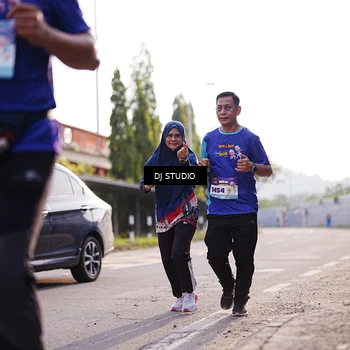 Runner Photo 8385926