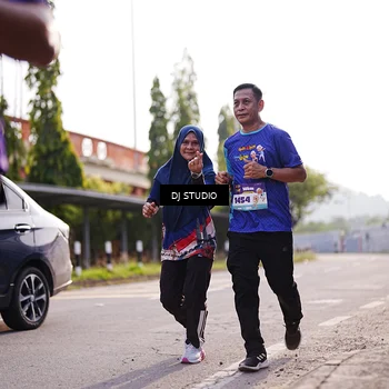 Runner Photo 8385932