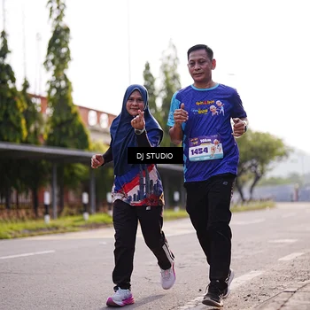 Runner Photo 8385936