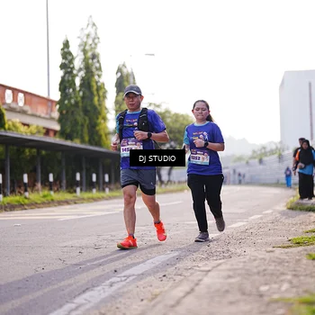 Runner Photo 8385944